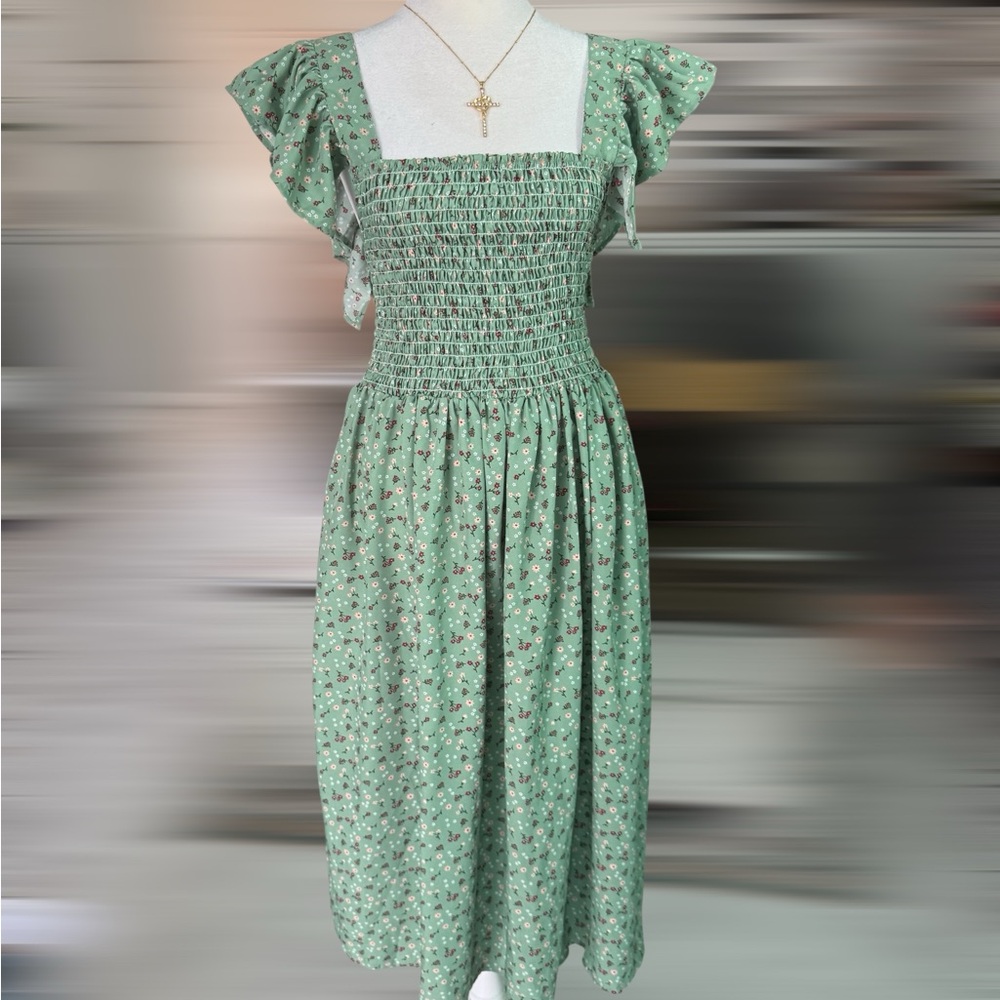 YNS Generic Green Floral Smocked Midi Dress